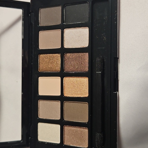 MAYBELLINE THE NUDES EYESHADOW PALETTE-BROWNS - Picture 5 of 8